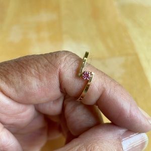Vintage Avon Gold and Pink Tourmaline Ring